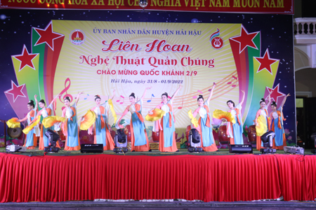 Chương trình nghệ thuật đặc sắc của Nhà hát Nghệ thuật truyền thống tỉnh Nam Định tại Hải Hậu