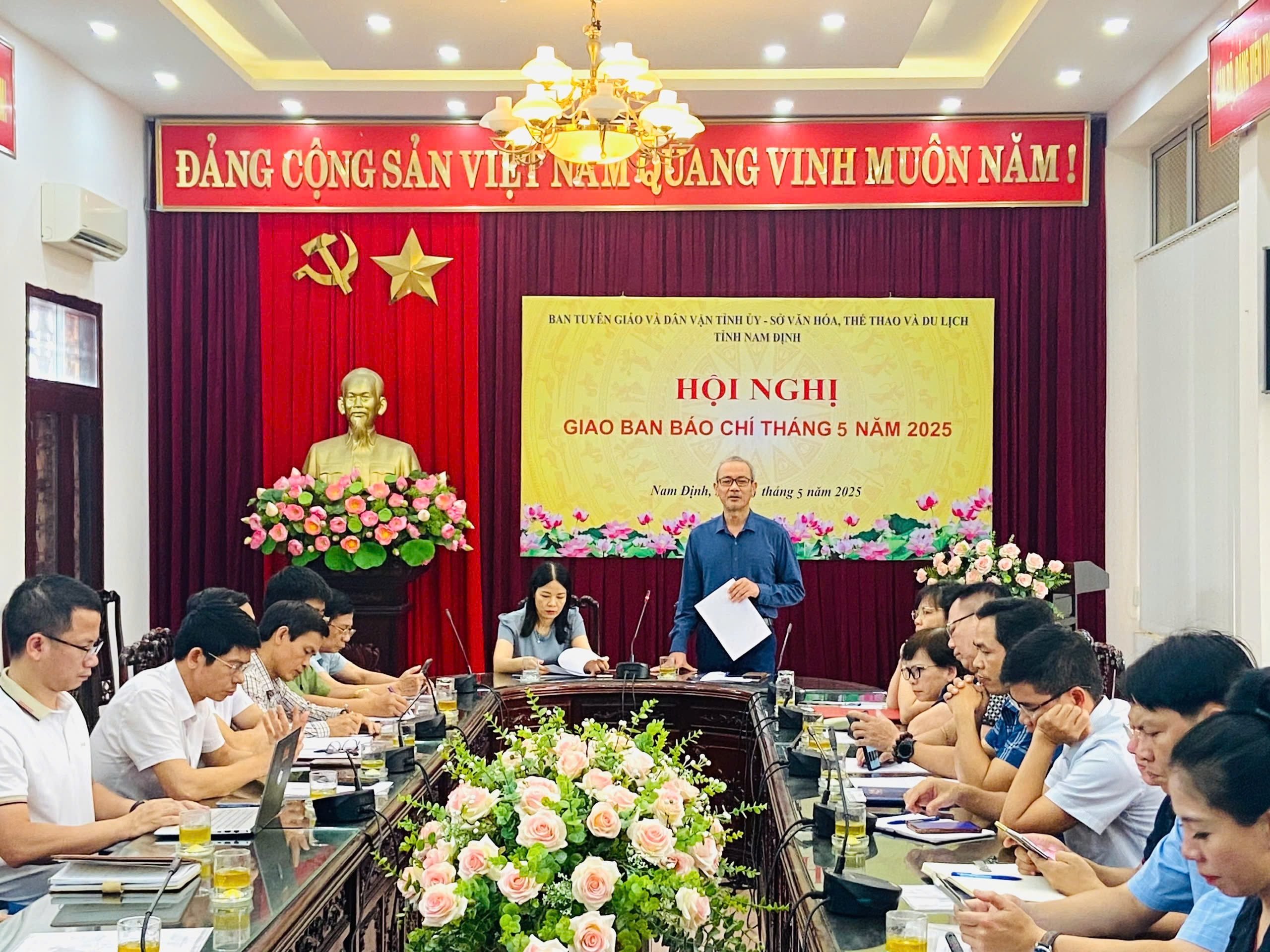 Giao ban báo chí tháng 5 năm 2025